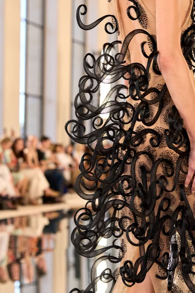 Look 37